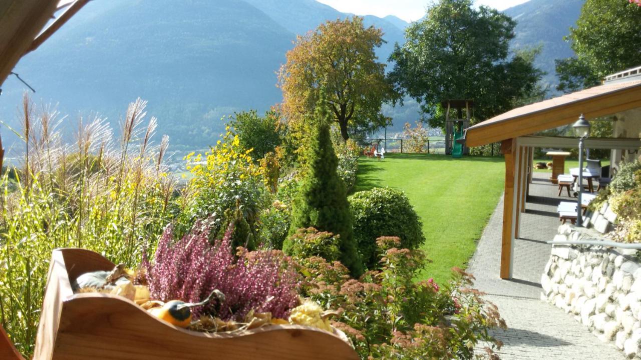 Trinnerhof- Hof Chalets Und Obsthof Mit Zimmer Natz-Schabs Exterior photo